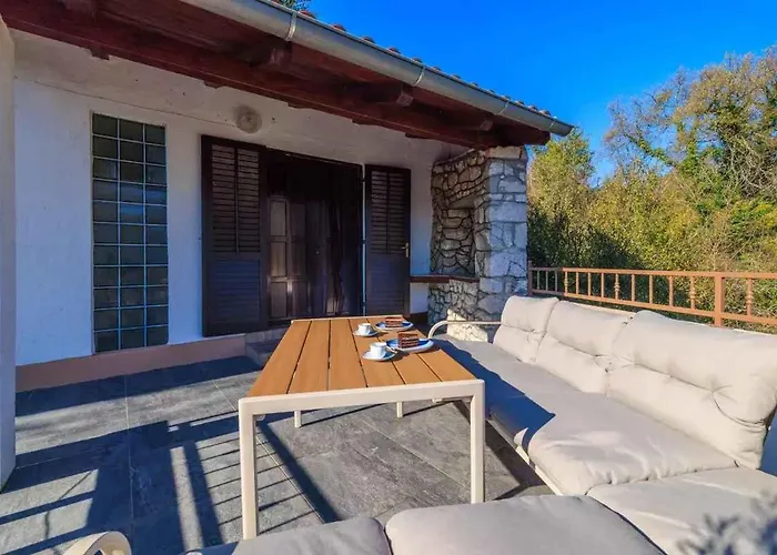 Vikendica With A - C In Semicevici 54970 Grizane-Belgrad